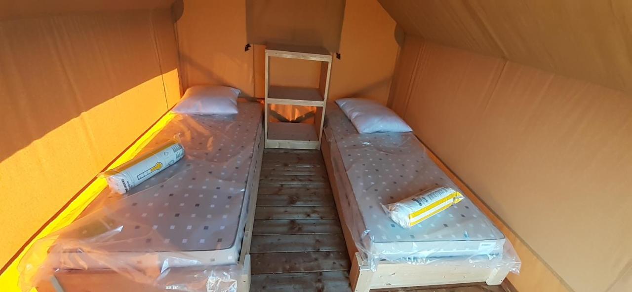 Tente Cabane Du Camping Hautoreille Bannes  Exterior foto